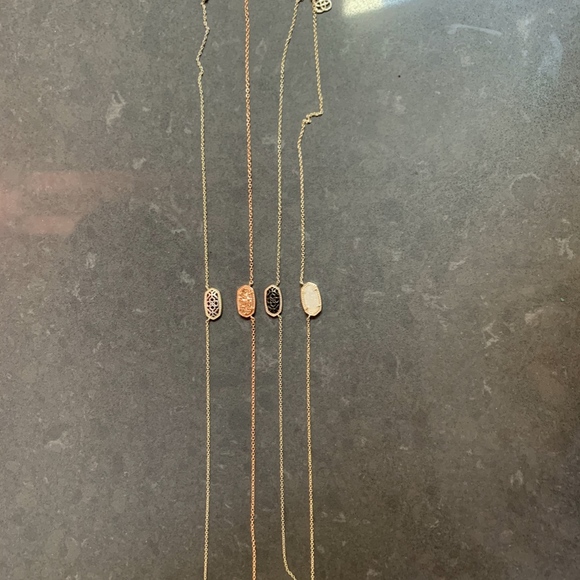 Kendra Scott Rose Gold pendant necklace - Picture 2 of 2